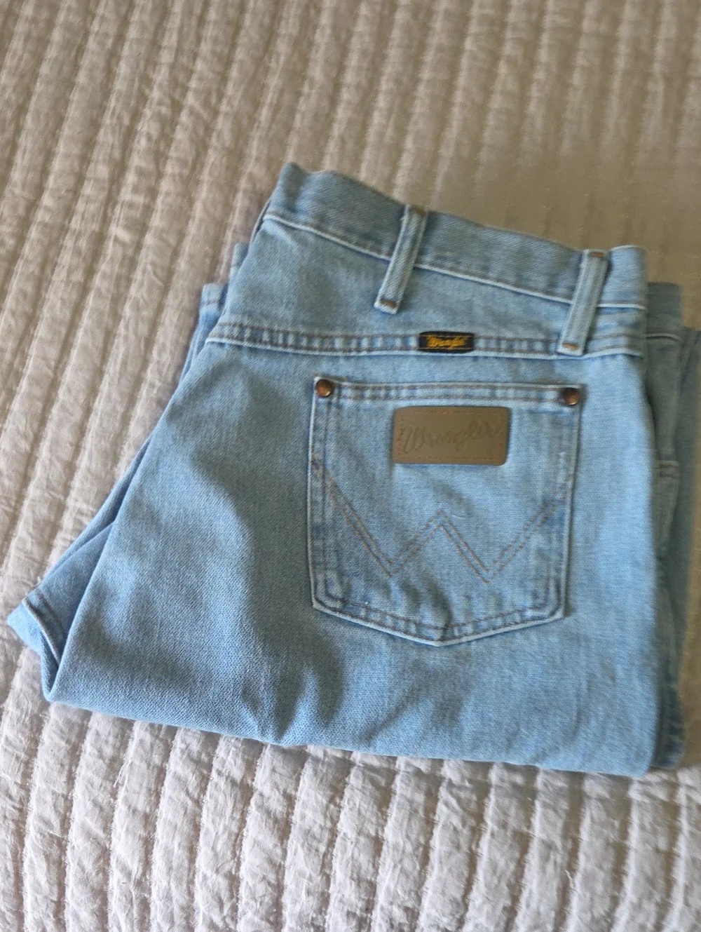 Wrangler Light Blue Fit Men's Jeans 36X32 100 Percent Cotton